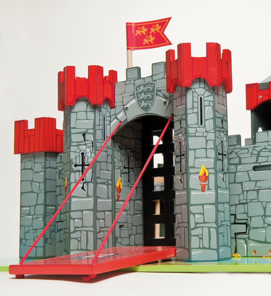 Le Toy Van - Lionheart Castle | KidzInc Australia | Online Educational Toy Store