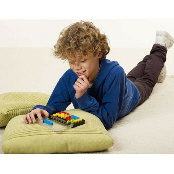 Smart Games - IQ Twist | KidzInc Australia | Online Educational Toy Store